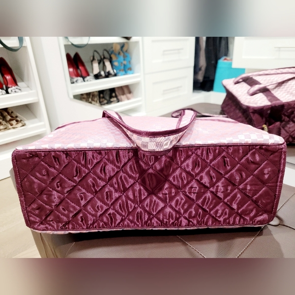 NaRaYa Handmade Satin Quilted With Bow Tote Bag - Picture 3 of 6